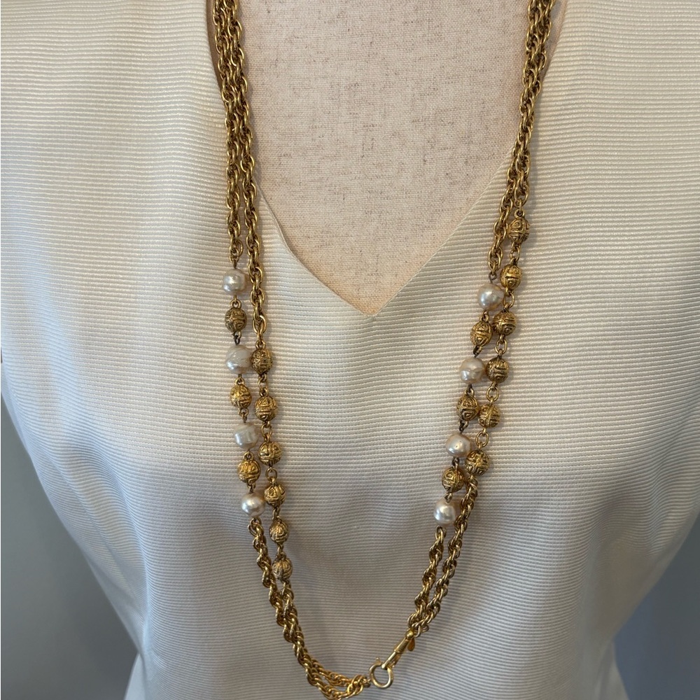 🖤CHANEL SALE🖤Authentic Double Classic Chanel Pearl & Gold Chain Necklace/Belt - Picture 11 of 17